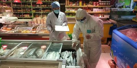 呼中区疾控中心开展冷藏冷冻销售产品及烟草制品冷链环节核酸检测工作